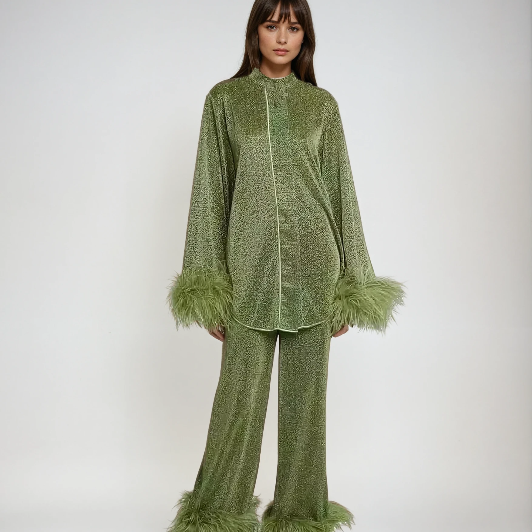 Lya - Set a Due Pezzi con Collo di Piume