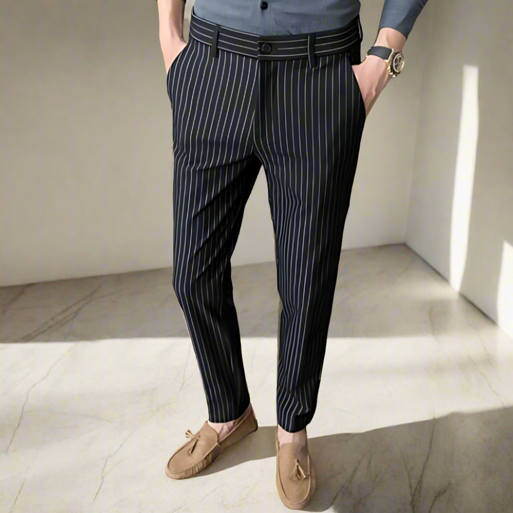 Pantaloni eleganti a righe verticali